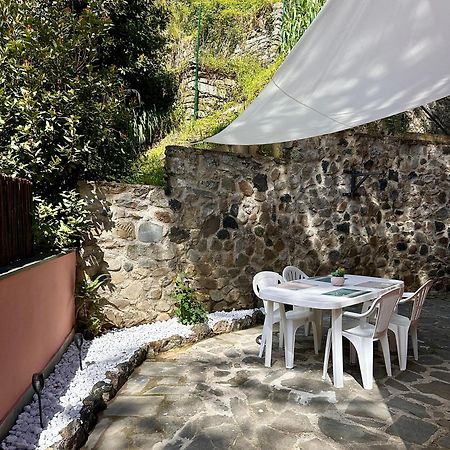 Terrace & Parking - Holiday Home Near Fegina Beach Монтероссо-аль-Маре Экстерьер фото