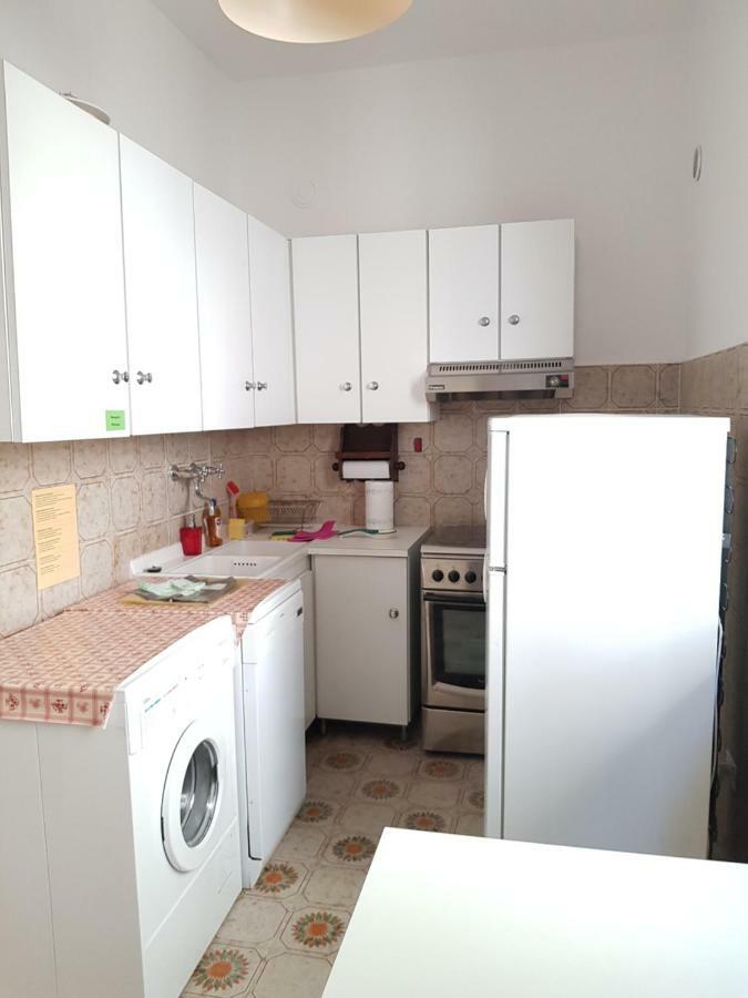Terrace & Parking - Holiday Home Near Fegina Beach Монтероссо-аль-Маре Экстерьер фото